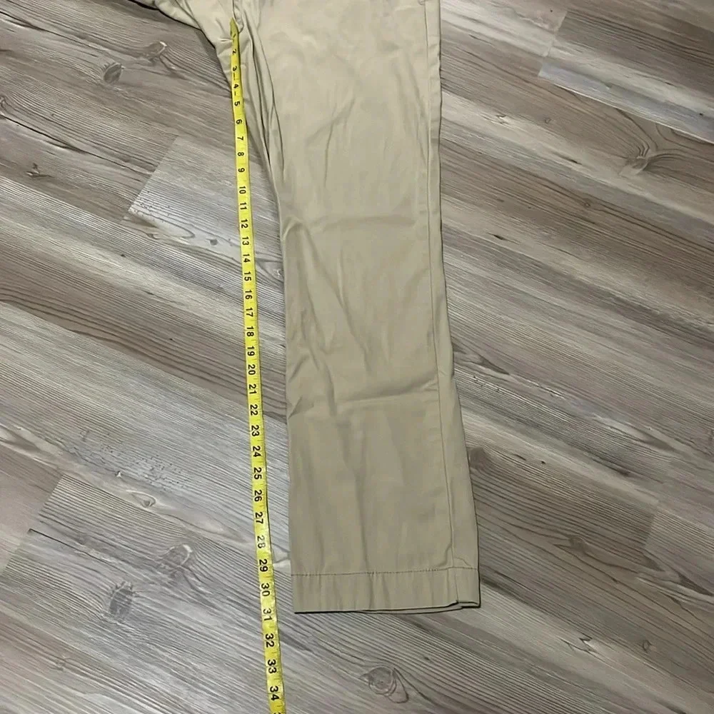 Tommy Hilfiger Chino Pants Custom Fit Khakis Straight leg Mens size 34 X 32 Tan